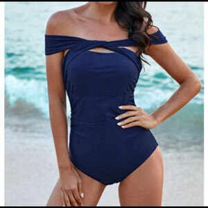 𝅺CRISS-CROSS,OFF-THE-SHOULDER one‎ piece swimsuit
